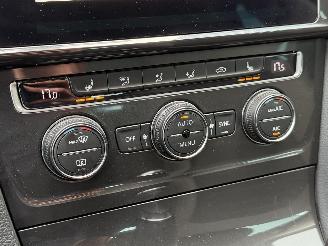 Volkswagen Golf 1.6 TDI Navi Camera Clima EURO-6 picture 11