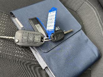 Peugeot 308 1.6 BlueHDi Pano Xenon  AUTOMAAT EURO-6 picture 12