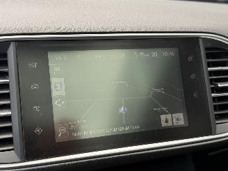 Peugeot 308 1.6 BlueHDi Pano Xenon  AUTOMAAT EURO-6 picture 9