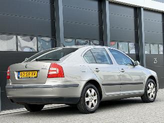 Skoda Octavia 1.6 MPI Clima PDC picture 4