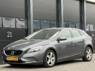 Tweedehands auto Volvo V-40 1.6 D2 Navi Clima PDC 2014/5