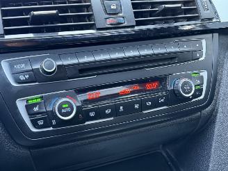 BMW 3-serie 330d M-Pakket Head-Up Dak Leer picture 14