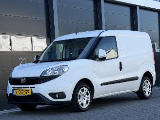 damaged commercial vehicles Fiat Doblo 1.3 MJ SX Navi Airco EURO-6 2017/5