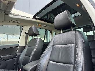 Volkswagen Tiguan 2.0 TDI Pano Leer Camera Clima picture 8