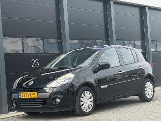 Gebrauchtwagen PKW Renault Clio 1.5 DCI Authentique 2012/4
