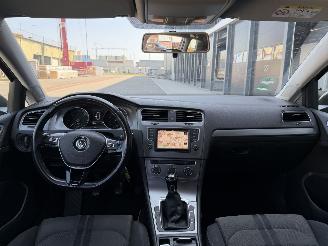 Volkswagen Golf 1.6 TDI Navi PDC Xenon EURO-6 picture 7