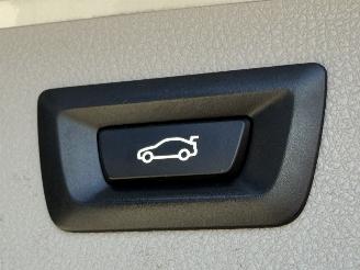 BMW 3-serie 320d Luxury Leer Navi Clima PDC picture 16