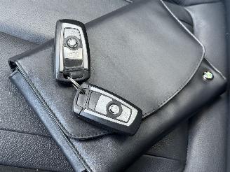 BMW 3-serie 320d Luxury Leer Navi Clima PDC picture 17