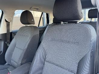 Volkswagen Golf 1.6 TDI Navi Clima PDC EURO-6 picture 8