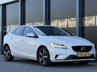 Volvo V-40 2.0 D2 R-Design Harman/Kardon AUTOMAAT picture 2