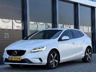ojeté vozy osobní automobily Volvo V-40 2.0 D2 R-Design Harman/Kardon AUTOMAAT 2016/7