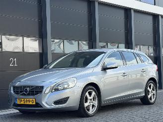 ojeté vozy osobní automobily Volvo V-60 1.6 DRIVe R-Design Navi Clima PDC 2012/1