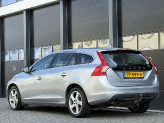 Volvo V-60 1.6 DRIVe R-Design Navi Clima PDC picture 3