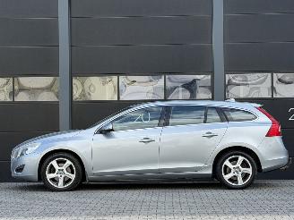 Volvo V-60 1.6 DRIVe R-Design Navi Clima PDC picture 2