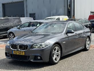 Schadeauto BMW 5-serie 520d M-Pakket leer Clima PDC 2017/1