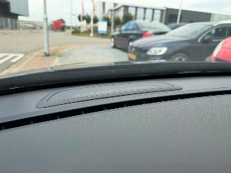 Volvo V-60 2.4 D6 AWD Plug-In Hybrid R-Design picture 11