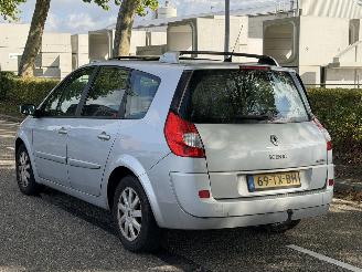 Renault Grand-scenic 2.0 16v Pano Navi Clima picture 4
