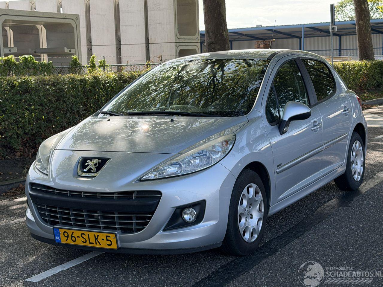 Peugeot 207 1.4 VTi Sportium
