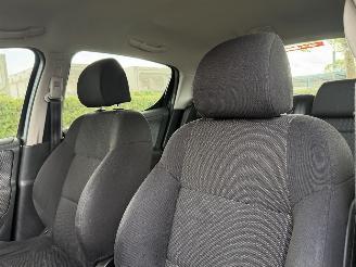 Peugeot 207 1.4-16V XS Pack picture 6