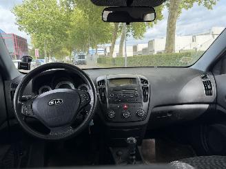 Kia Cee d 1.6 X-tra picture 5