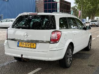 Opel Astra STATION WAGON 1.6 111 years Edition picture 3
