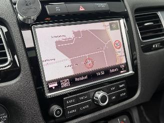 Volkswagen Touareg 3.0 TDI R-Line Pano Leer Camera picture 12