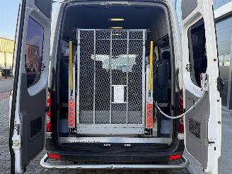 Volkswagen Crafter 2.0 TDI 9-PERS Rolstoellift picture 5