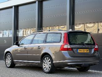 Volvo V-70 2.4 D5 Leer Clima Navi picture 5