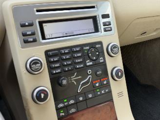 Volvo V-70 2.4 D5 Leer Clima Navi picture 9