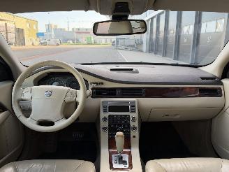 Volvo V-70 2.4 D5 Leer Clima Navi picture 7