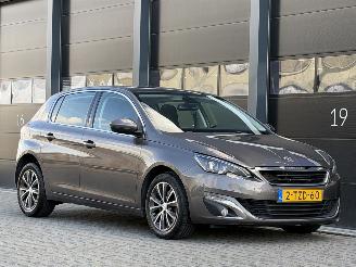Peugeot 308 1.6 BlueHDi Xenon Pano Clima EURO-6 picture 2