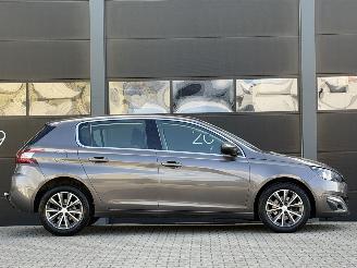 Peugeot 308 1.6 BlueHDi Xenon Pano Clima EURO-6 picture 3