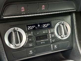 Audi Q3 2.0 TDI S-Line Clima Navi Pdc picture 11