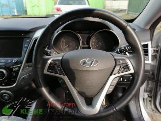 Hyundai Veloster  picture 17