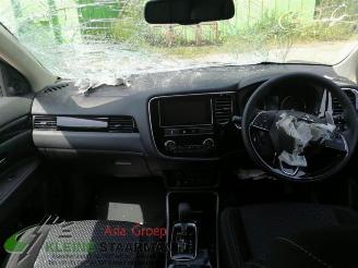 Mitsubishi Outlander Outlander (GF/GG), SUV, 2012 2.0 16V 4x4 picture 19