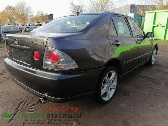 Lexus IS IS, Sedan, 1998 / 2013 200 2.0 24V picture 8