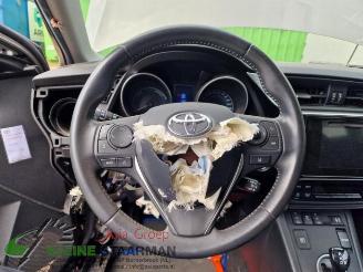 Toyota Auris Auris (E18), Hatchback 5-drs, 2012 / 2019 1.8 16V Hybrid picture 19