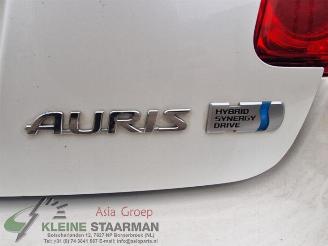 Toyota Auris Auris (E15), Hatchback, 2006 / 2012 1.8 16V HSD Full Hybrid picture 17