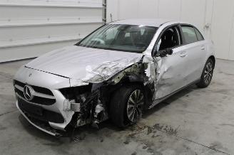 uszkodzony samochody osobowe Mercedes A-klasse A 180 2021/5