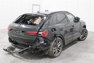 Audi Q3  picture 4