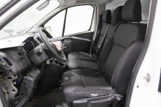 Nissan NV300  picture 8
