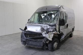 Damaged car Peugeot Boxer  2020/10