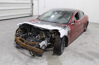 Salvage car Tesla Model S  2019/11