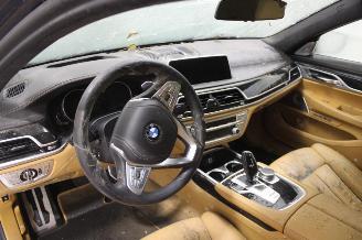 BMW 7-serie 740 picture 11