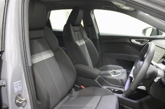Audi Q4  picture 13