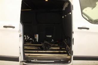 Ford Transit  picture 15