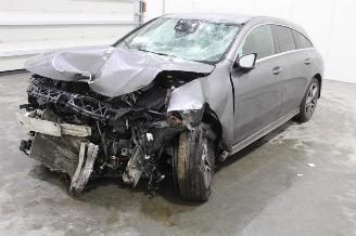 damaged passenger cars Mercedes Cla-klasse CLA 180 Shooting Brake 2020/4