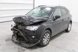 damaged passenger cars Seat Arona  2019/6