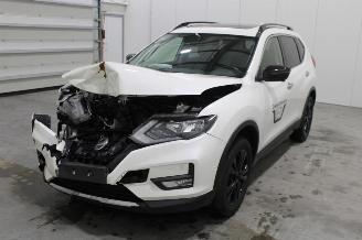 Damaged car Nissan X-Trail  2021/4