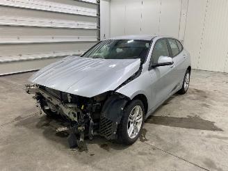 Coche accidentado BMW 1-serie 118 2020/1